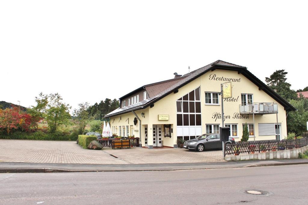 Hotel Pfaelzer Stuben à Landstuhl Extérieur photo